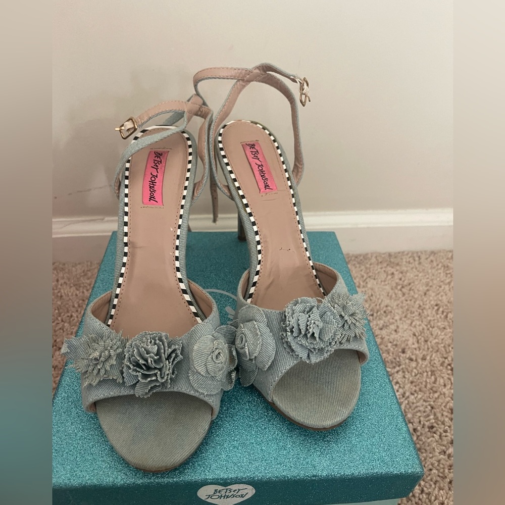 Denim Betsy Johnson , size 10 gently worn